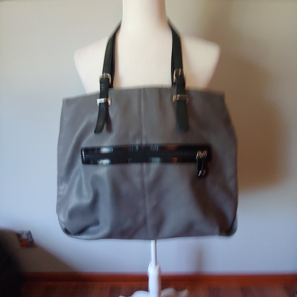 New York & Company Tote - Picture 2 of 7